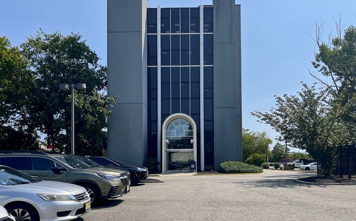 Pictures of Office property located at 411 NJ-17, Suite 500, Hasbrouck Heights, NJ 07604 for sales - image #1
