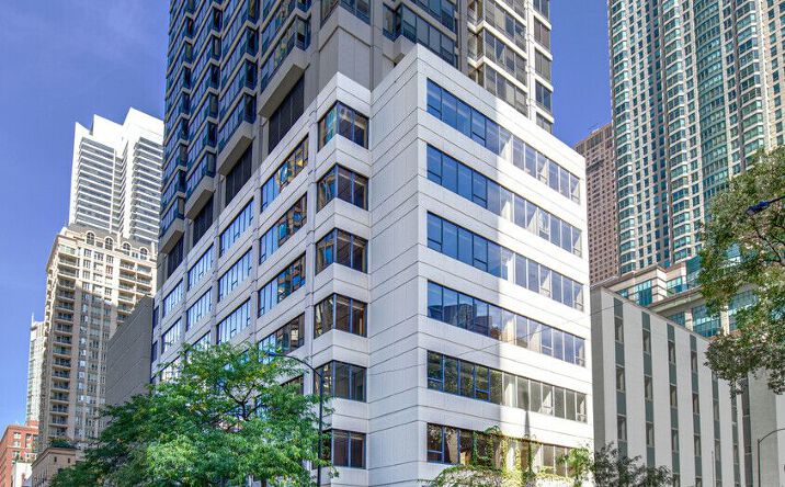 40 E Huron St, Chicago, IL 60611 | Crexi.com