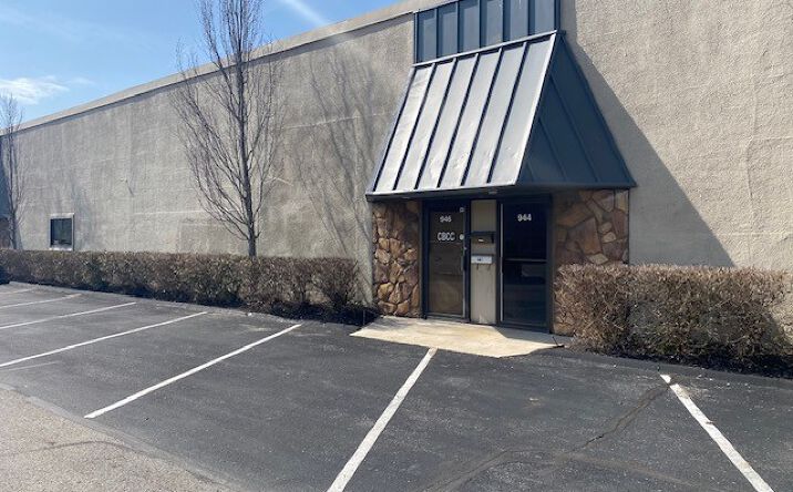 Pictures of Industrial property located at 944 Freeway Dr N, Columbus, OH 43229 for lease - image #1
