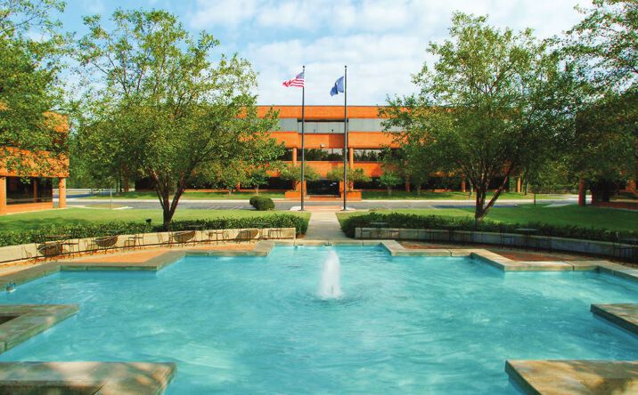 Pictures of Office property located at 2100 W Laburnum Ave, Richmond, VA 23227 for lease - image #1