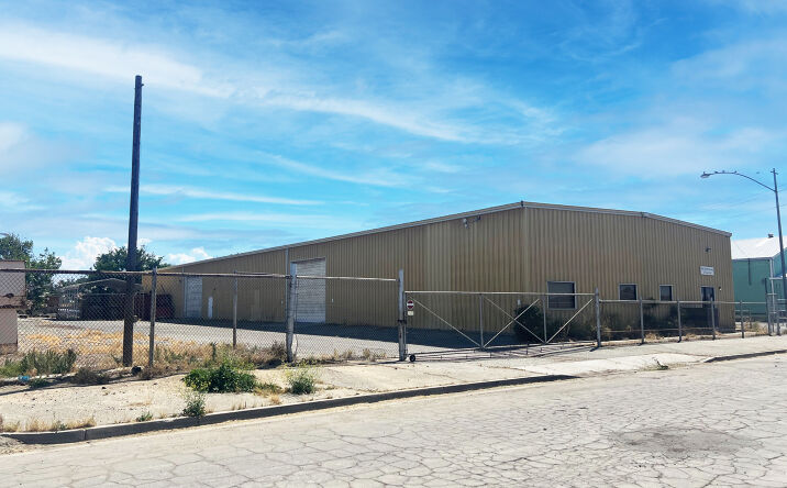 Pictures of Industrial property located at 329 Daniels Ln, Bakersfield, CA 93307 for lease - image #1