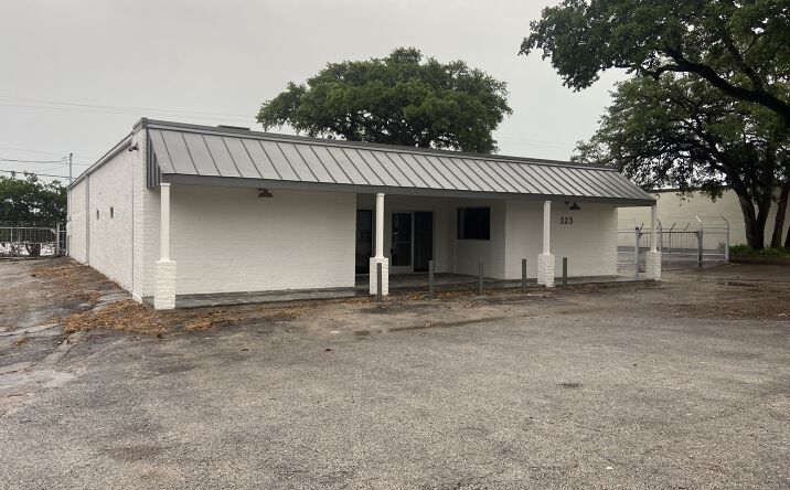 Pictures of Industrial property located at 323 Breesport St, San Antonio, TX 78216 for lease - image #1