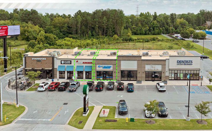 Pictures of Retail property located at 8021 E Brainerd Rd, Chattanooga, TN 37421 for lease - image #1