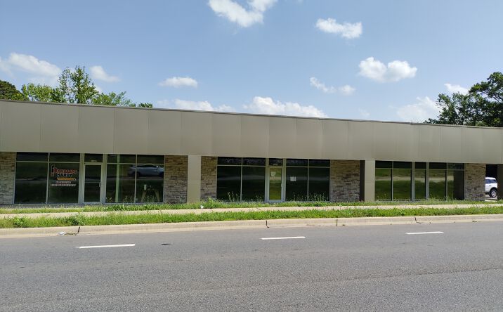 Pictures of Retail property located at 5401 Central Ave, Hot Springs, AR 71913 for lease - image #1