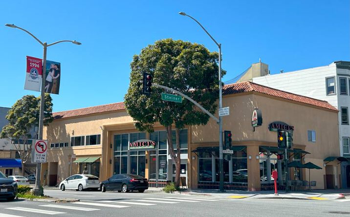 Pictures of Restaurant property located at 2200 Lombard St, San Francisco, CA 94123 for lease - image #1