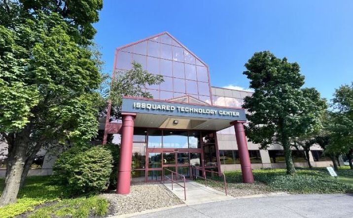Pictures of Office property located at 100 7th Ave, Chardon, OH 44024 for lease - image #1