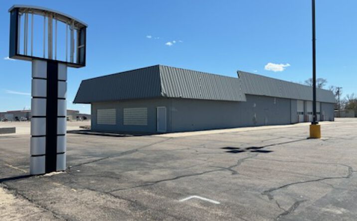 Pictures of Industrial property located at 2316 E 4th St, North Platte, NE 69101 for lease - image #1