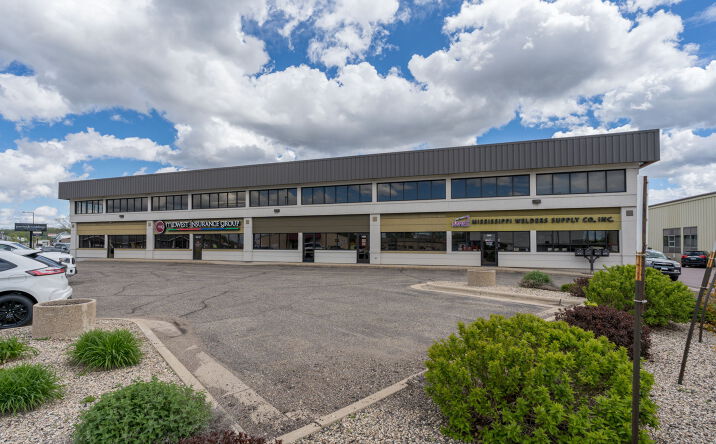 Pictures of Office property located at 1409 N Riverfront Dr, Mankato, MN 56001 for lease - image #1