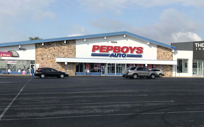 Pictures of Retail property located at 9880 E Roosevelt Blvd, Philadelphia, PA 19115 for lease - image #1