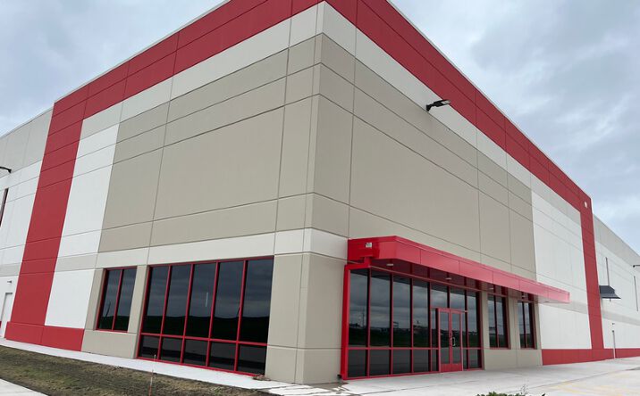 Pictures of Industrial property located at 510 Sterling Dr, Walcott, IA 52722 for lease - image #1