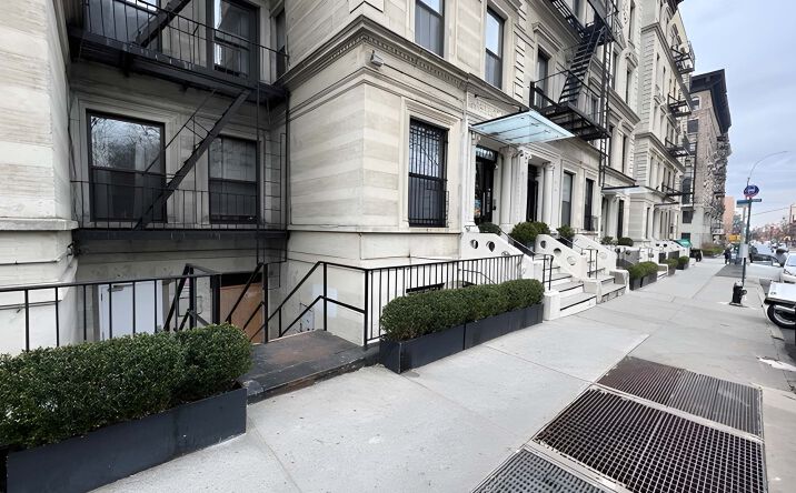 Pictures of Office property located at 473 Central Park W, New York, NY 10025 for lease - image #1