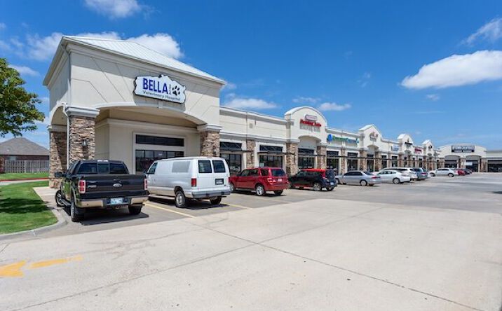Pictures of Retail property located at 9101 S Western Ave, Oklahoma City, OK 73139 for lease - image #1