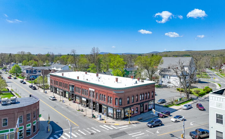Pictures of Retail property located at 76 Maple St, Northampton, MA 01062 for lease - image #1