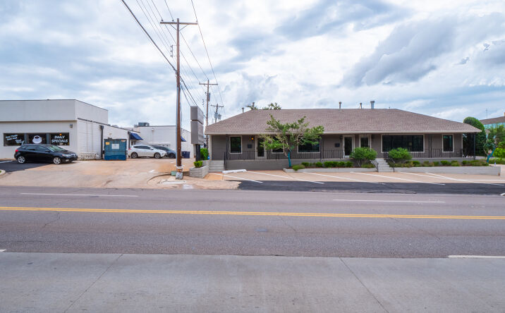 8000 N Western Ave, Oklahoma City, OK 73114 | Crexi.com