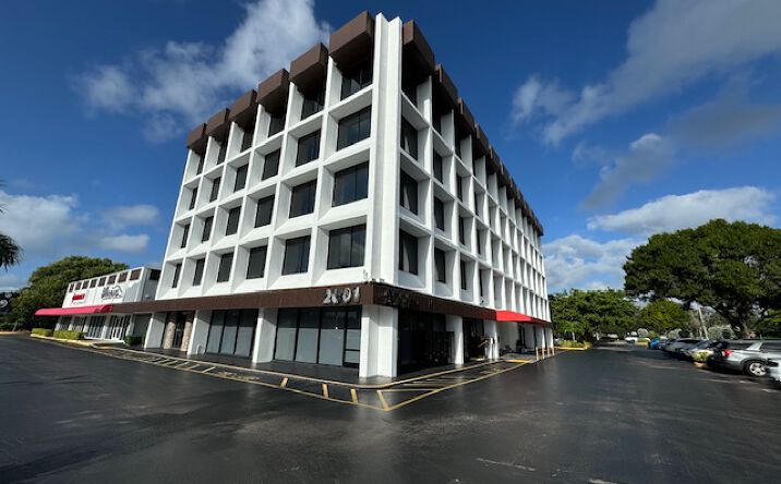 Pictures of Office property located at 2001 Palm Beach Lakes Blvd, West Palm Beach, FL 33409 for lease - image #1