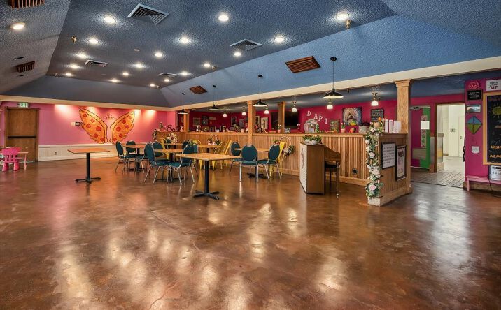 Pictures of Retail, Office, Restaurant property located at 1351 Blue Lakes Blvd N, Twin Falls, ID 83301 for lease - image #1