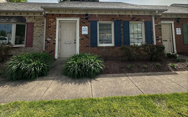 Pictures of Office property located at 1453 Kempsville Rd, Virginia Beach, VA 23464 for lease - image #1