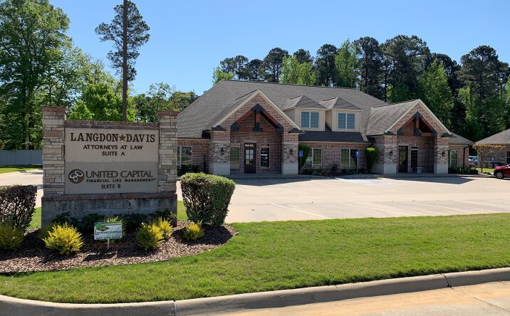 Pictures of Office property located at 5902 Summerfield Dr, Texarkana, TX 75503 for lease - image #1