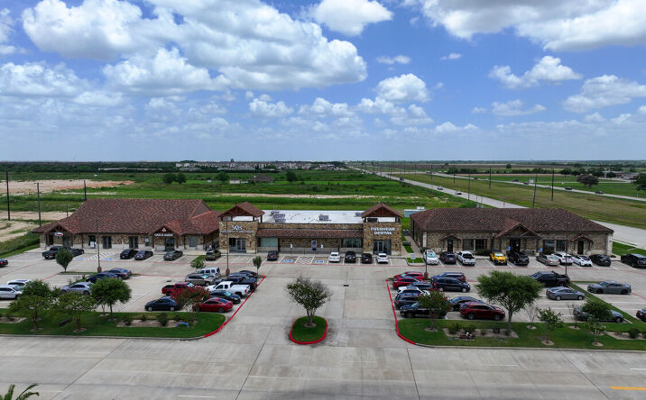Pictures of Retail, Office property located at 7609 Tiki Dr, Fulshear, TX 77441 for lease - image #1