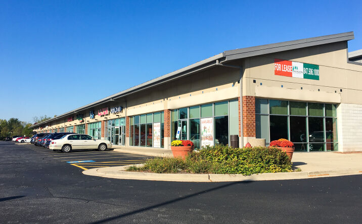 Pictures of Retail property located at 2001-2055 Milwaukee Avenue, Riverwoods, IL 60015 for lease - image #1