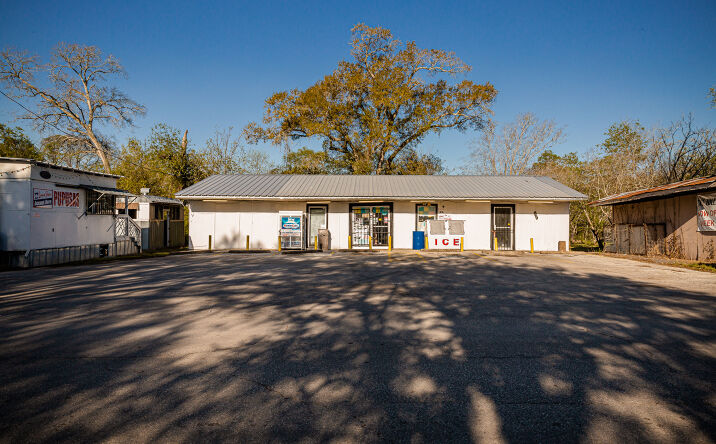 735 21st St, Hempstead, TX 77445 | Crexi.com