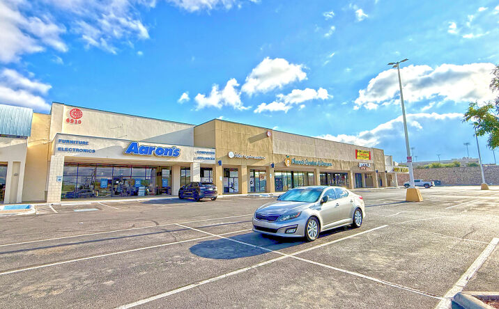 Pictures of Retail, Office property located at 6910 N Mesa St, El Paso, TX 79912 for lease - image #1