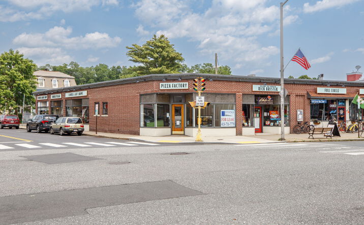 Pictures of Retail property located at 125 S Main St, Northampton, MA 01062 for lease - image #1