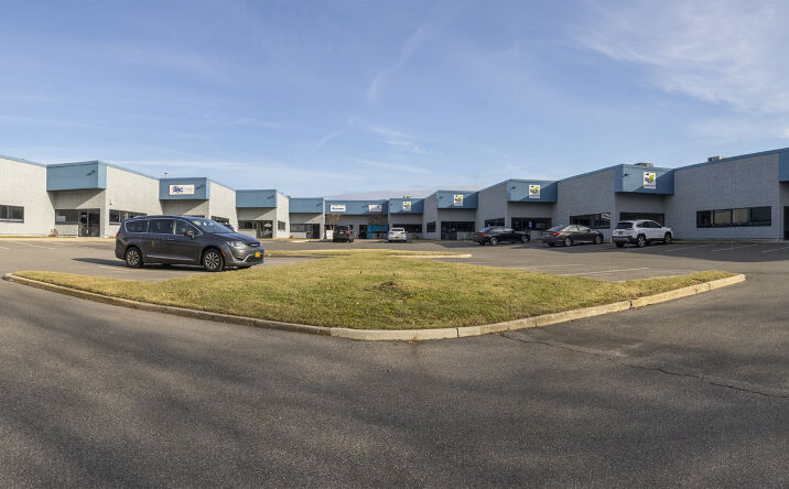 Pictures of Industrial property located at 33 Comac Loop, Ronkonkoma, NY 11779 for lease - image #1