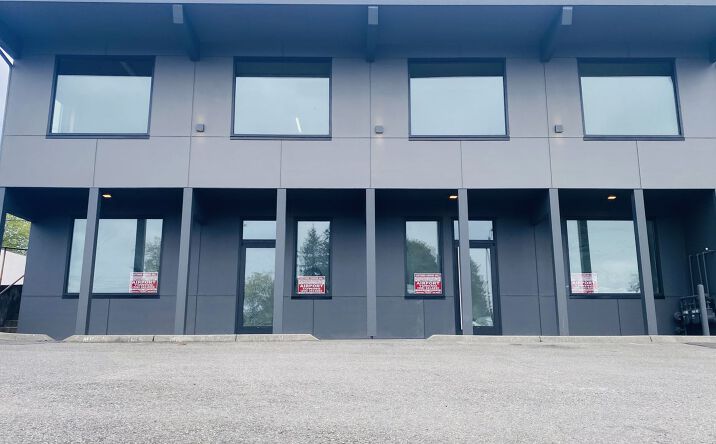 Pictures of Retail, Office property located at 154 SW 153rd St, Burien, WA 98166 for lease - image #1