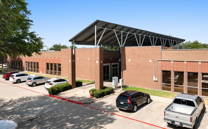 Pictures of Office property located at 220 S Denton Tap Rd, Coppell, TX 75019 for lease - image #1