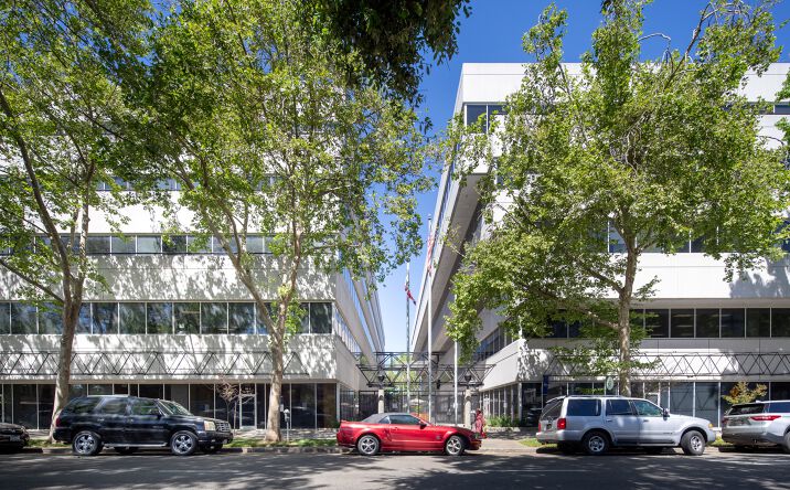 Pictures of Office property located at 1515 S St, Sacramento, CA 95811 for lease - image #1
