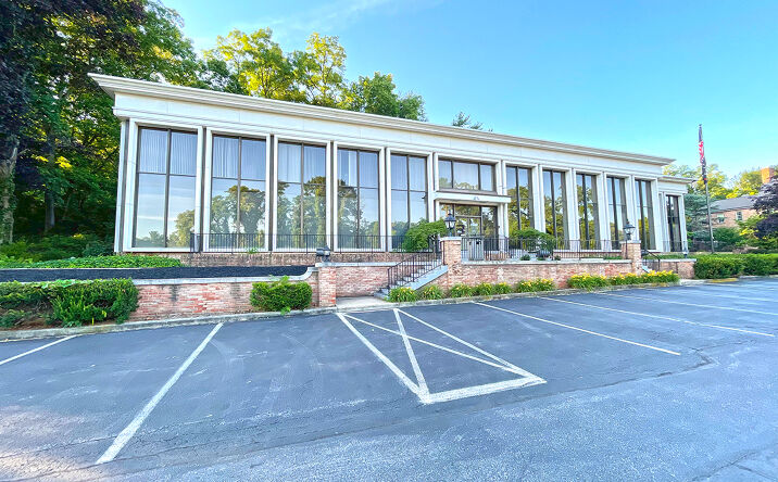 Pictures of Office property located at 1029 Mumma Rd, Lemoyne, PA 17043 for lease - image #1