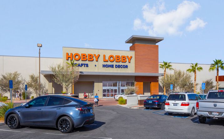 Pictures of Retail property located at 42240-42540 Bob Hope Dr, Rancho Mirage, CA 92270 for lease - image #1