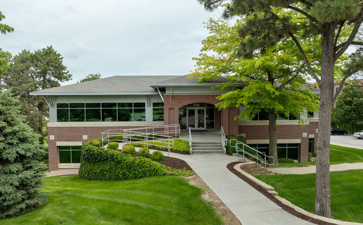Pictures of Office property located at 17330 Wright St, Omaha, NE 68130 for lease - image #1