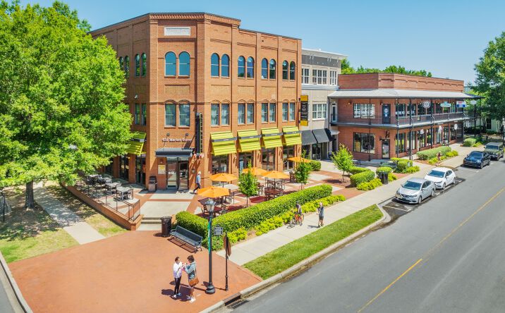 Pictures of Office property located at 936 Market St, Fort Mill, SC 29708 for lease - image #1