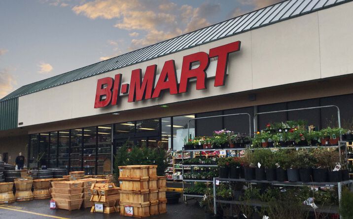 Pictures of Retail property located at 36641 Hwy 26, Sandy, OR 97055 for lease - image #1
