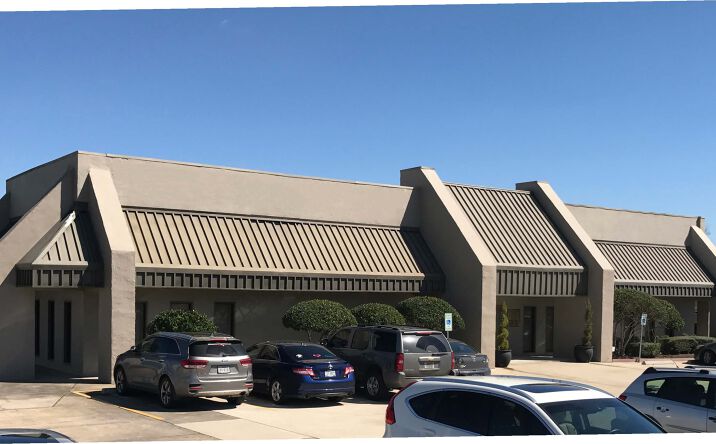 Pictures of Retail property located at 8050 Eastex Fwy, Beaumont, TX 77708 for lease - image #1