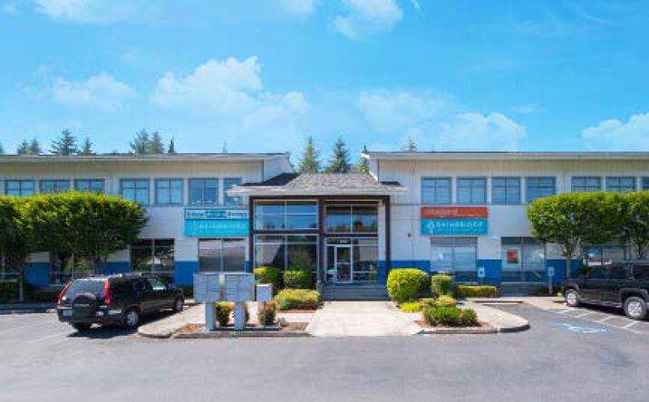 Pictures of Retail, Restaurant property located at 945 Hildebrand Ln NE, Bainbridge Island, WA 98110 for lease - image #1