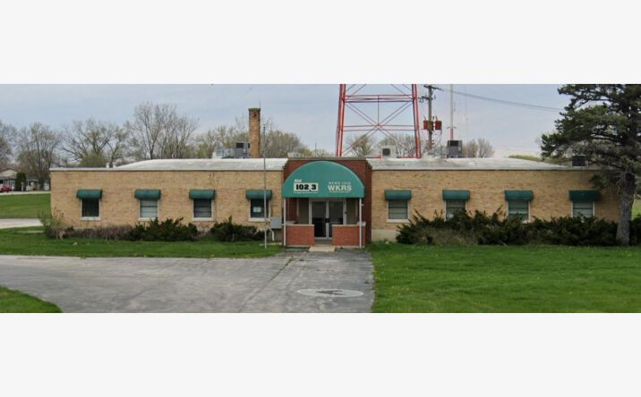 Pictures of Retail, Office, Special Purpose property located at 3250 Belvidere Rd, Waukegan, IL 60085 for lease - image #1