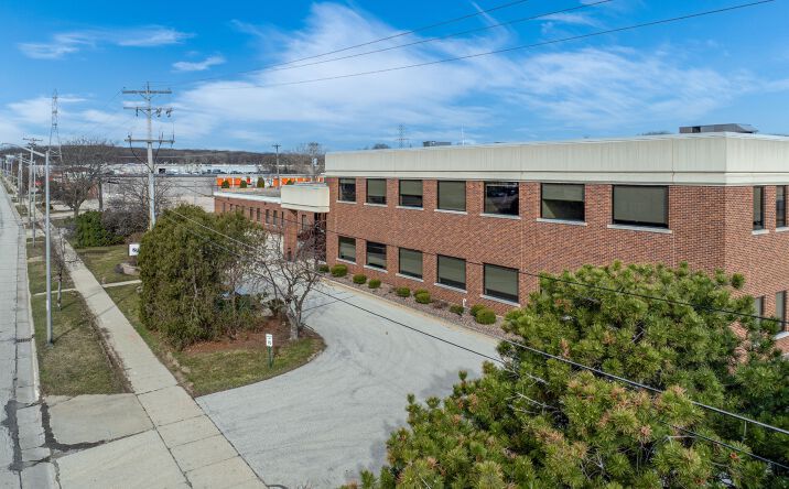 10920 W Lincoln Ave, West Allis, WI 53227 | Crexi.com