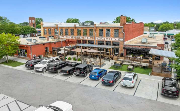 Pictures of Retail, Office property located at 128 E Curtis St, Simpsonville, SC 29681 for lease - image #1