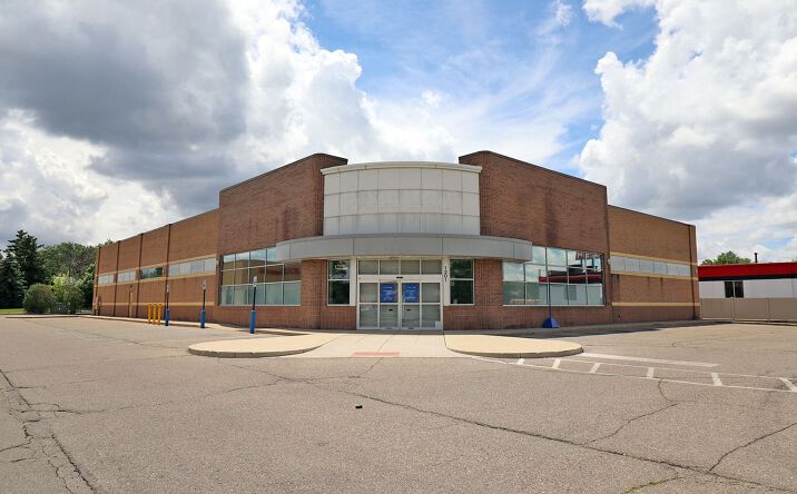 Pictures of Retail property located at 1301 W 14 Mile Rd, Clawson, MI 48017 for lease - image #1