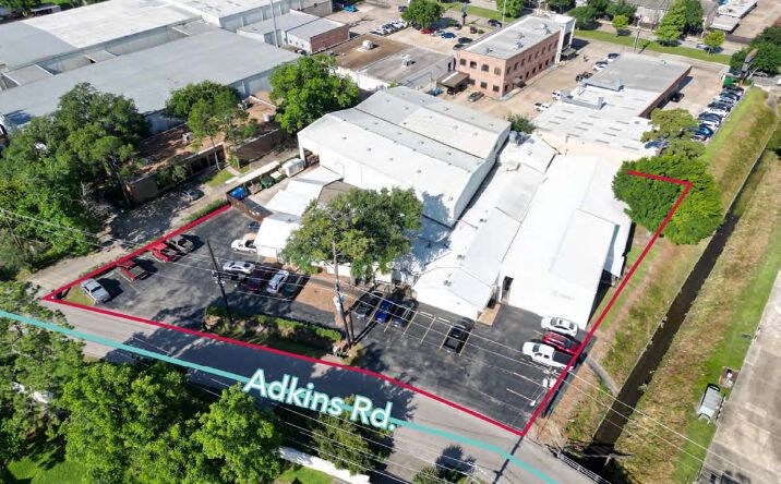 Pictures of Industrial property located at 1221 Adkins Rd, Houston, TX 77055 for lease - image #1