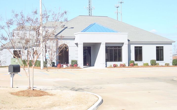 Pictures of Office property located at 7057 Halcyon Summit Dr, Montgomery, AL 36117 for lease - image #1