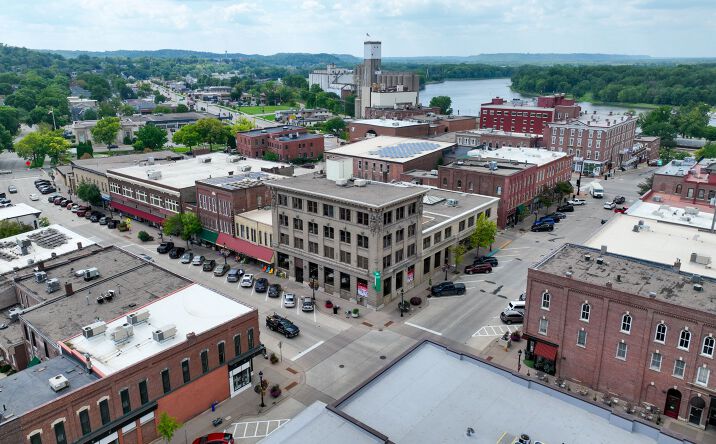 Pictures of Retail, Office property located at 222 Bush St, Red Wing, MN 55066 for lease - image #1