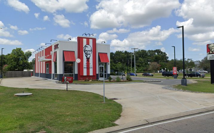 Pictures of Retail, Restaurant property located at 101 W Summers Dr, Abbeville, LA 70510 for lease - image #1