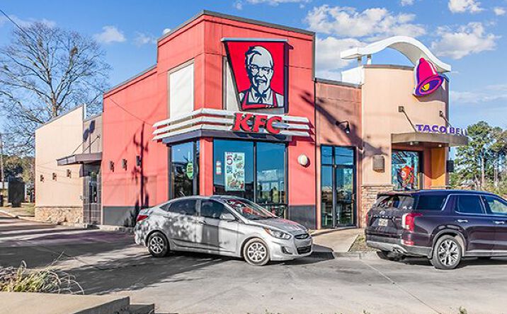 Pictures of Retail, Restaurant property located at 725 Sterlington Hwy, Farmerville, LA 71241 for lease - image #1