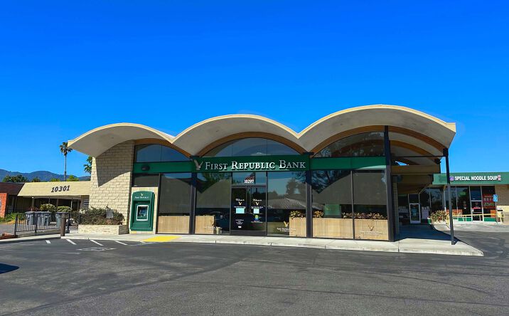 Pictures of Retail property located at 10297 S De Anza Blvd, Cupertino, CA 95014 for lease - image #1