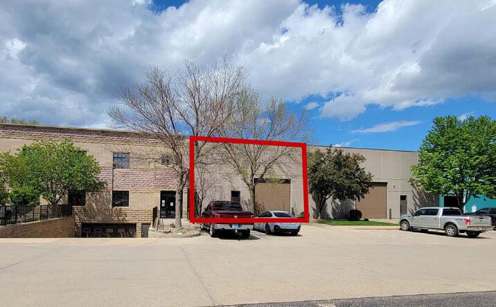 Pictures of Industrial property located at 1610 N Minnesota Ave, Sioux Falls, SD 57104 for lease - image #1