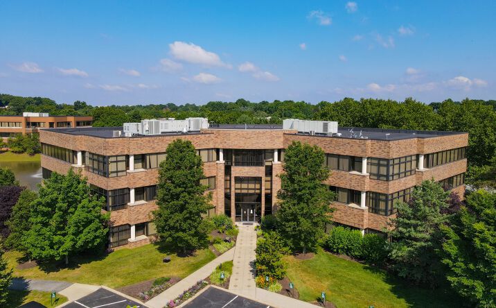Pictures of Office property located at 1495 Valley Center Pkwy, Bethlehem, PA 18017 for lease - image #1